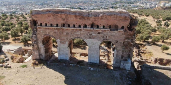 Tralleis Antik Kenti ziyarete açılıyor