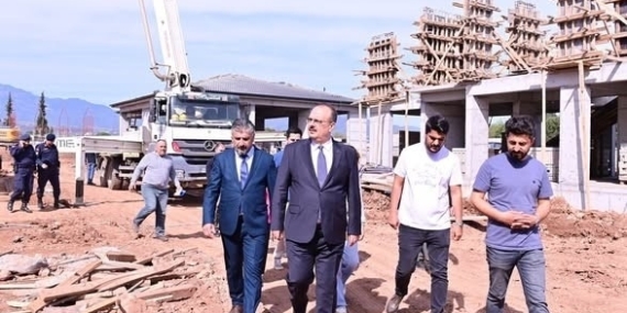 Vali Canbolat, çocuk evleri inşaatını yerinde inceledi