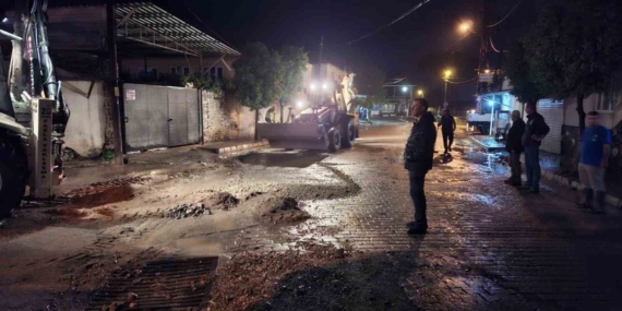 Yenipazar’da sağanak yağış sonrası ekipler sahaya indi