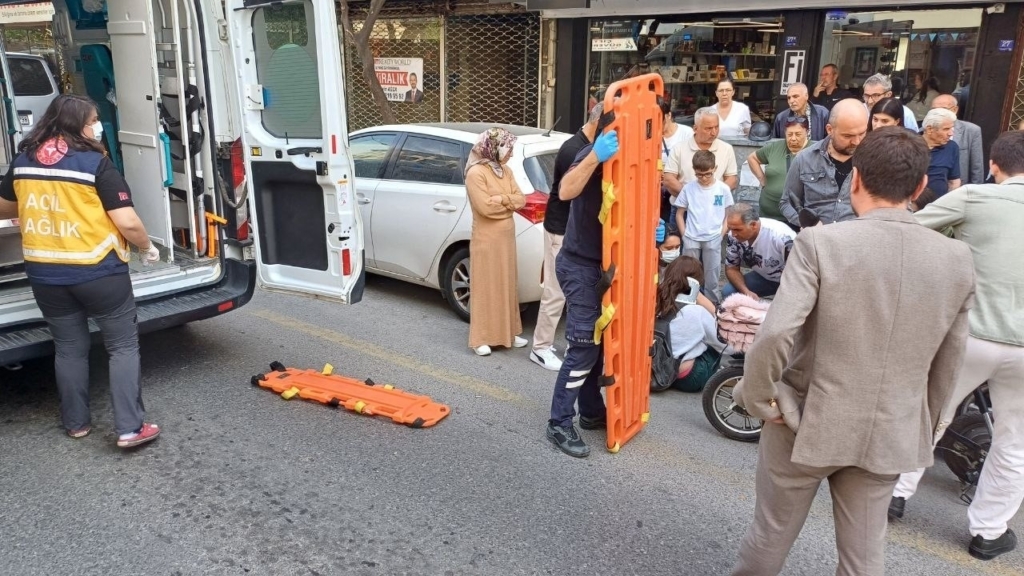 yol ortasinda inmeye calisti kazaya sebep oldu 1 yarali 0a02c3beaf7c