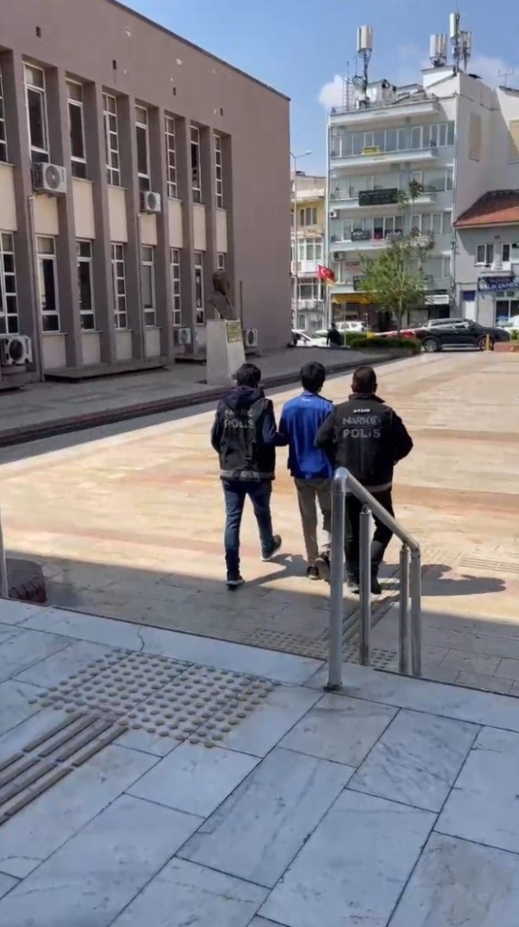 zehir taciri operasyona yakalandi 9e77af741abf