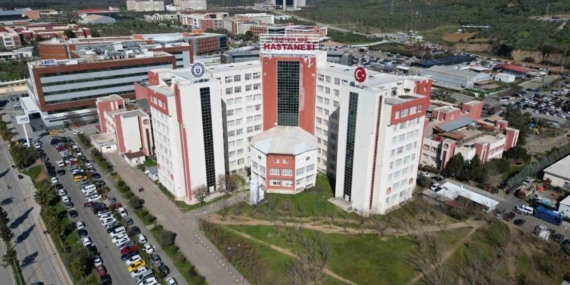 ADÜ’lü profesör ve sekreteri ’rüşvet’ iddiasıyla gözaltına alındı