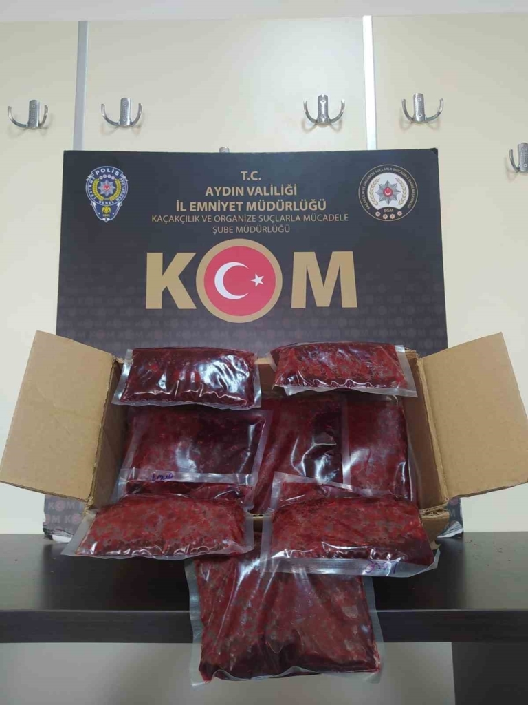 Aydın’da KOM ekipleri kaçakçılığa geçit vermedi: 8 şüpheli yakalandı 2 aydinda kom ekipleri kacakciliga gecit vermedi 8 supheli yakalandi 0dc264459867