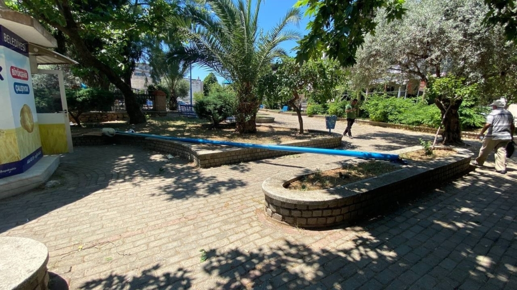 aydinda parkta oturan sahislar olumden dondu 2 yarali 085287130dc0