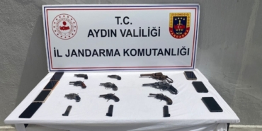 Aydın’da silah ticareti jandarma ekiplerine takıldı