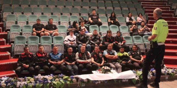 Aydın’da trafik ekiplerinden genç sürücülere ders