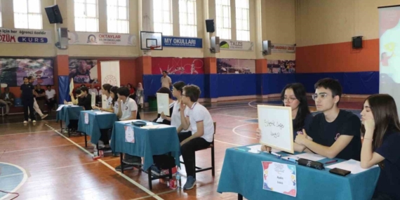 Aydınlı öğrenciler bilgilerini yarıştırdı