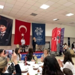 Aydınlılar Anneler Günü’nü Büyükşehir Belediyesi ile birlikte kutladı 6 Aydınlılar Anneler Günü’nü Büyükşehir Belediyesi ile birlikte kutladı