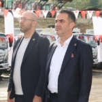 Başkan Arıcı, hibe edilen araçları teslim aldı 1 Başkan Arıcı, hibe edilen araçları teslim aldı