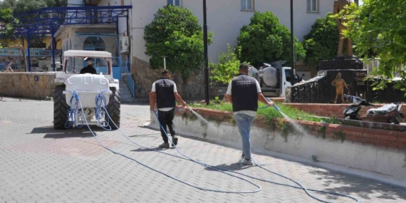 Bozdoğan Belediyesi’nden Yazıkent’te bahar temizliği