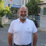 Bulduğu para dolu poşeti, hiç düşünmeden sahibine teslim etti 5 Bulduğu para dolu poşeti, hiç düşünmeden sahibine teslim etti