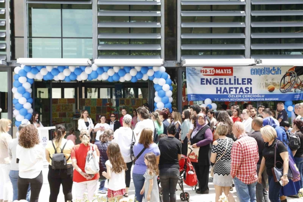 buyuksehirin ozel ogrencileri eserlerini gorucuye cikardi 84a431f75a86