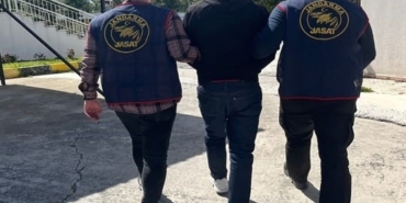 Çocuğa cinsel istismar suçundan 25 yıl hapis cezası ile aranan şahıs yakalandı 42 Çocuğa cinsel istismar suçundan 25 yıl hapis cezası ile aranan şahıs yakalandı