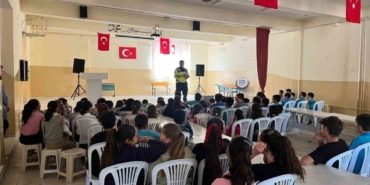 Didim ve Bozdoğan’da öğrencilere trafik kuralları anlatıldı 3 Didim ve Bozdoğan’da öğrencilere trafik kuralları anlatıldı