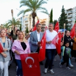 Didim’de 19 Mayıs coşkusu gece saatlerine kadar sürdü 3 Didim’de 19 Mayıs coşkusu gece saatlerine kadar sürdü