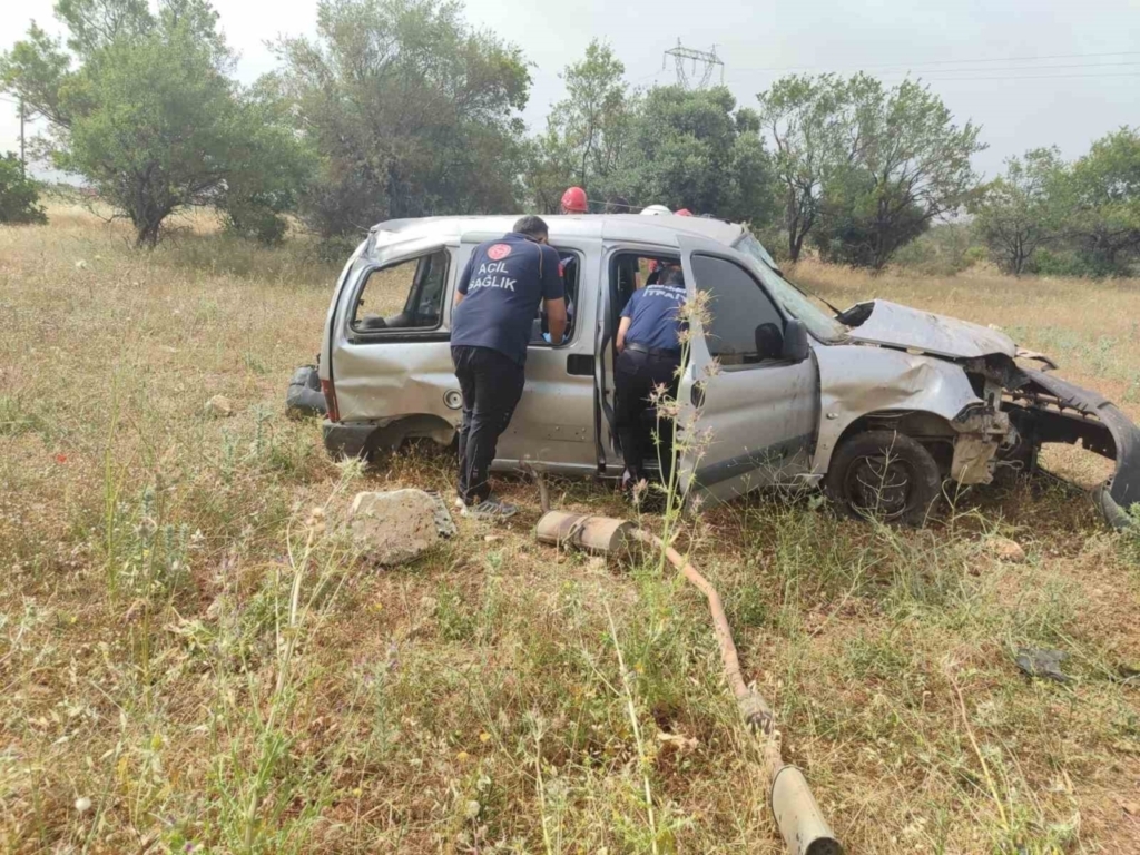 didimde arac takla atti 1 yarali 577c52ec21b4