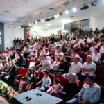 Didim’de "Kucaklaşma Zamanı" projesine destek verenler onurlandırıldı 6 Didim’de "Kucaklaşma Zamanı" projesine destek verenler onurlandırıldı