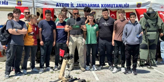 Didim’de öğrencilere jandarma ve sahil güvenlik tanıtıldı