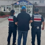 Dolandırıcılık suçundan aranan şahıs Nazilli’de yakalandı 1 Dolandırıcılık suçundan aranan şahıs Nazilli’de yakalandı