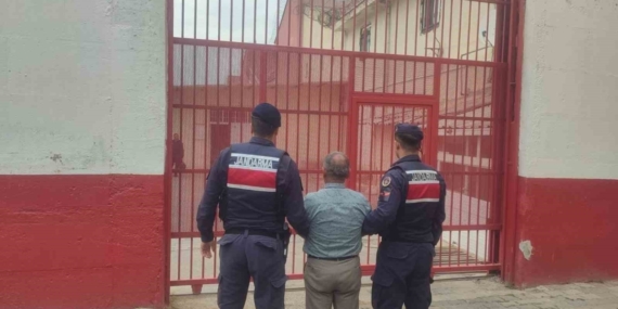 Efeler’de 11 yıl hapis cezası ile aranan şahıs yakalandı