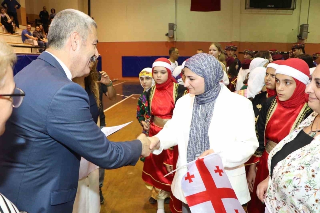 efelerde uluslararasi halk danslari festivali gerceklestirildi 37d4b433d709