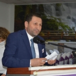 Eski Başkan Kadı’dan Kurban uyarısı: "Kırmızı önlük giyene kurban kestirmeyin" 5 Eski Başkan Kadı’dan Kurban uyarısı: "Kırmızı önlük giyene kurban kestirmeyin"