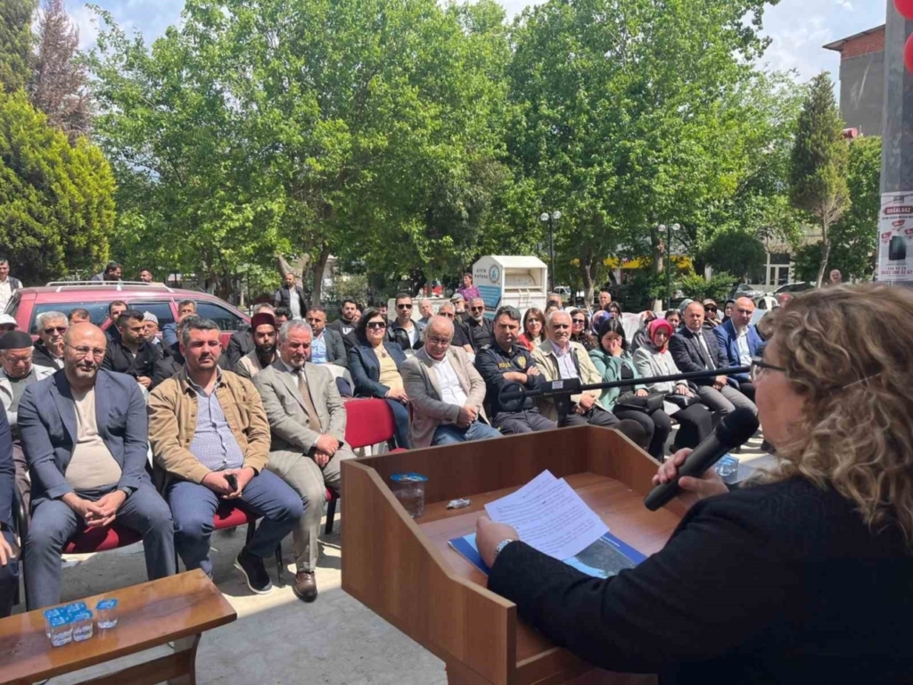 germencikte hira 4 6 yas kuran kursu ve genclik merkezi hizmete acildi 9de5b3f287b5