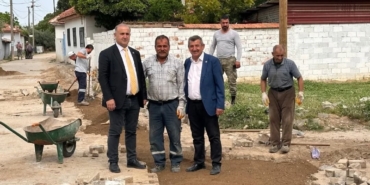 İncirliova Belediyesi’nden ücretsiz yol tamiratı desteği