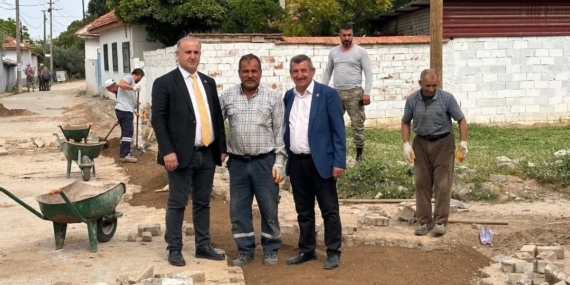 İncirliova Belediyesi’nden ücretsiz yol tamiratı desteği