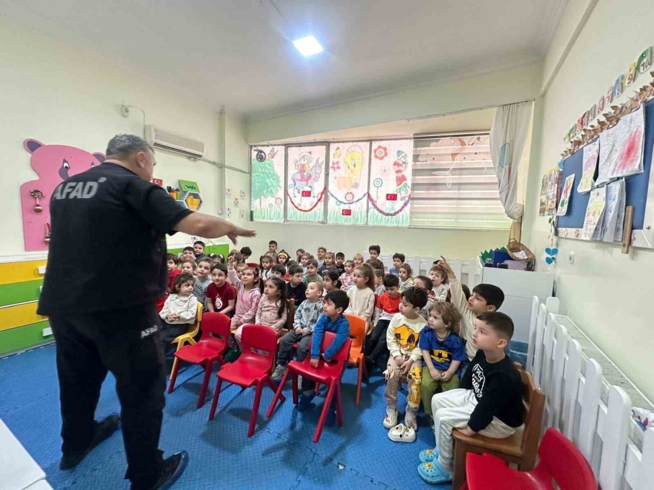 İncirliova’da miniklere yangın ve afet eğitimi