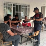 Jandarma Efeler’de denetimlerine devam ediyor 3 Jandarma Efeler’de denetimlerine devam ediyor