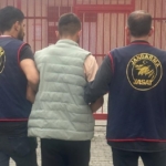 Jandarma ekipleri 4 ayda aranan bin 689 kişiyi yakaladı 5 Jandarma ekipleri 4 ayda aranan bin 689 kişiyi yakaladı