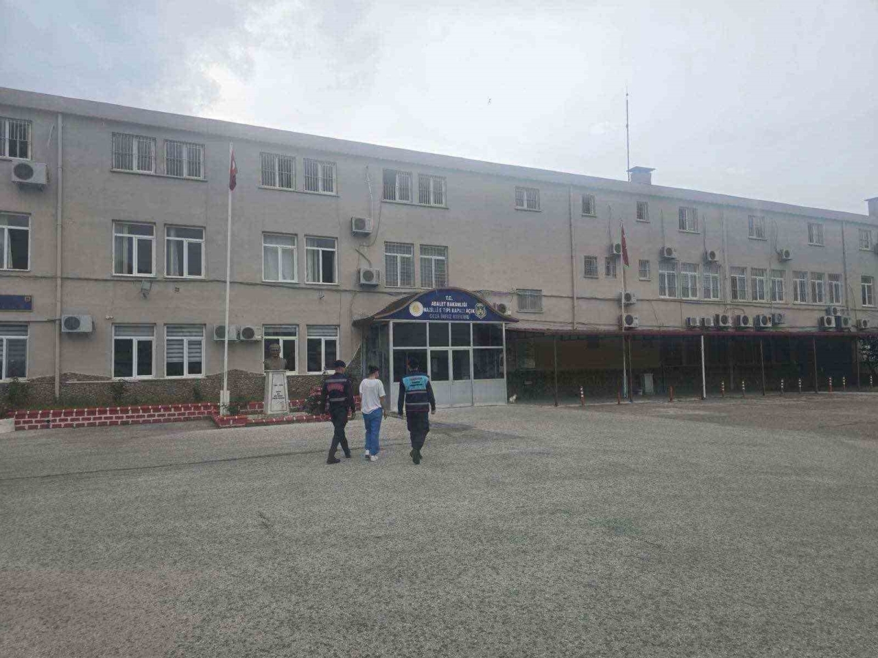 Jandarmadan narkotik operasyonları