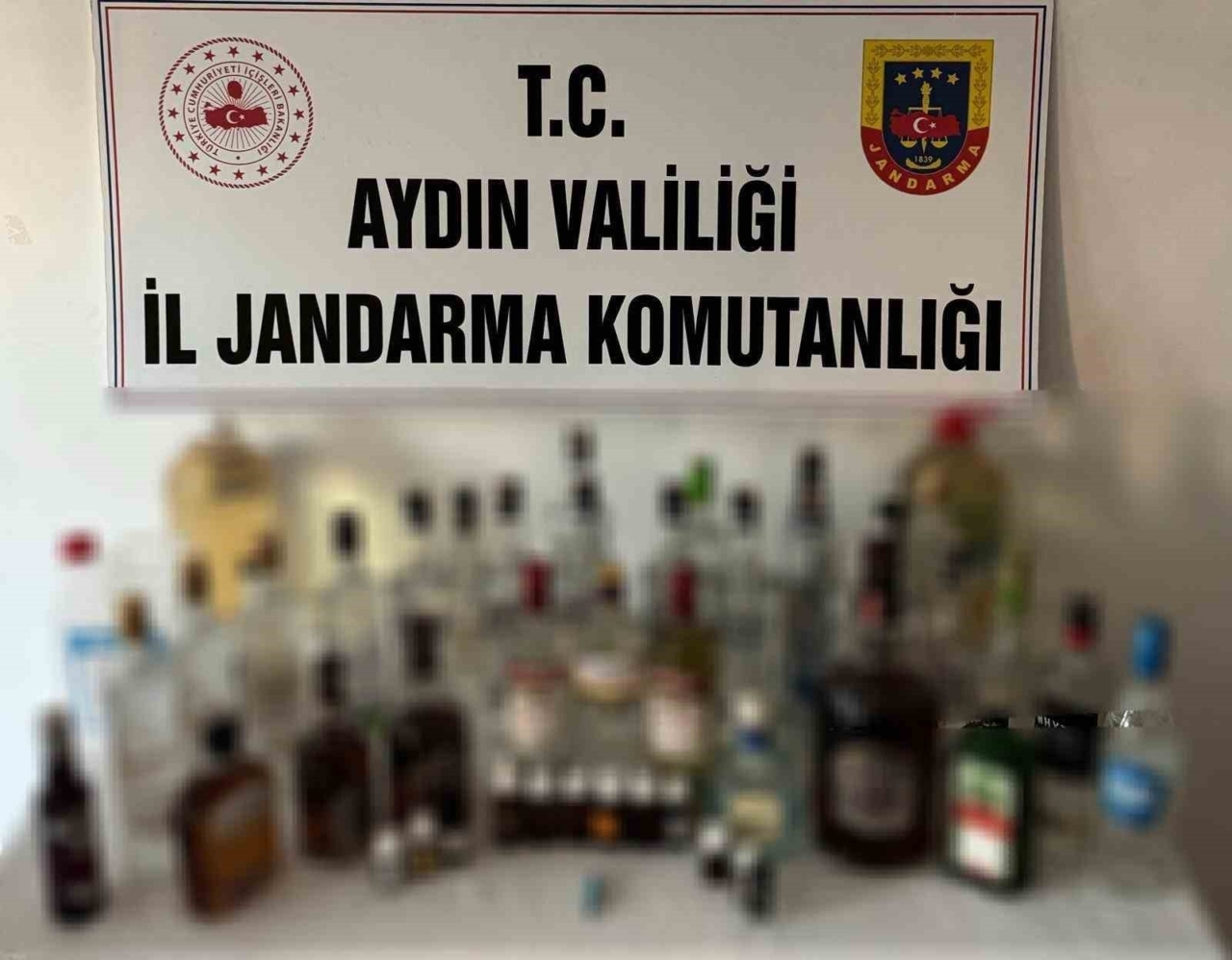 Jandarmadan sahte alkol baskını