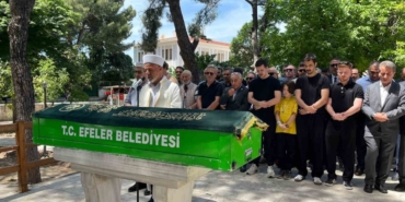 Kalp krizine yenik düşen Özdemir, son yolculuğuna uğurlandı 46 Kalp krizine yenik düşen Özdemir, son yolculuğuna uğurlandı