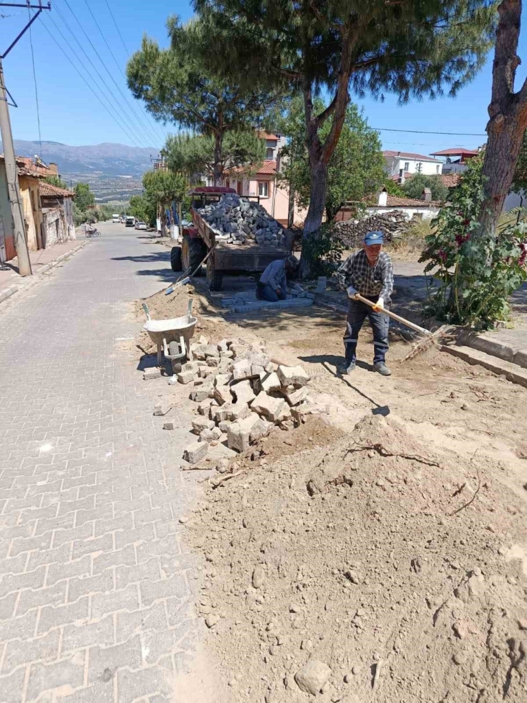 karacasunun yollari yenileniyor 1782ca27137a