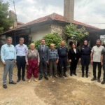 Kaymakam Ateş, şehit ailesi ile görüştü 1 Kaymakam Ateş, şehit ailesi ile görüştü