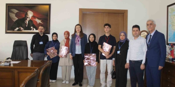 Kaymakam Polat, başarılı öğrencileri ağırladı