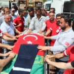Kazada hayatını kaybeden belediye işçisi toprağa verildi 6 Kazada hayatını kaybeden belediye işçisi toprağa verildi