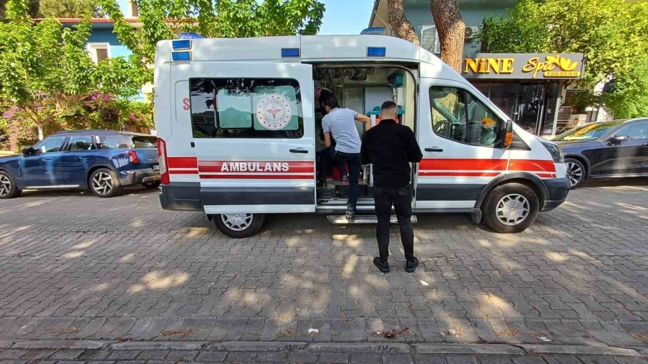 Kendine zarar vermek istedi, polis ekipleri zamanında müdahale etti