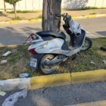 Kontrolden çıkan motosiklet ağaca çarptı: 1 ağır yaralı 2 Kontrolden çıkan motosiklet ağaca çarptı: 1 ağır yaralı