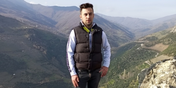 Köşklü genç, evinde ölü bulundu