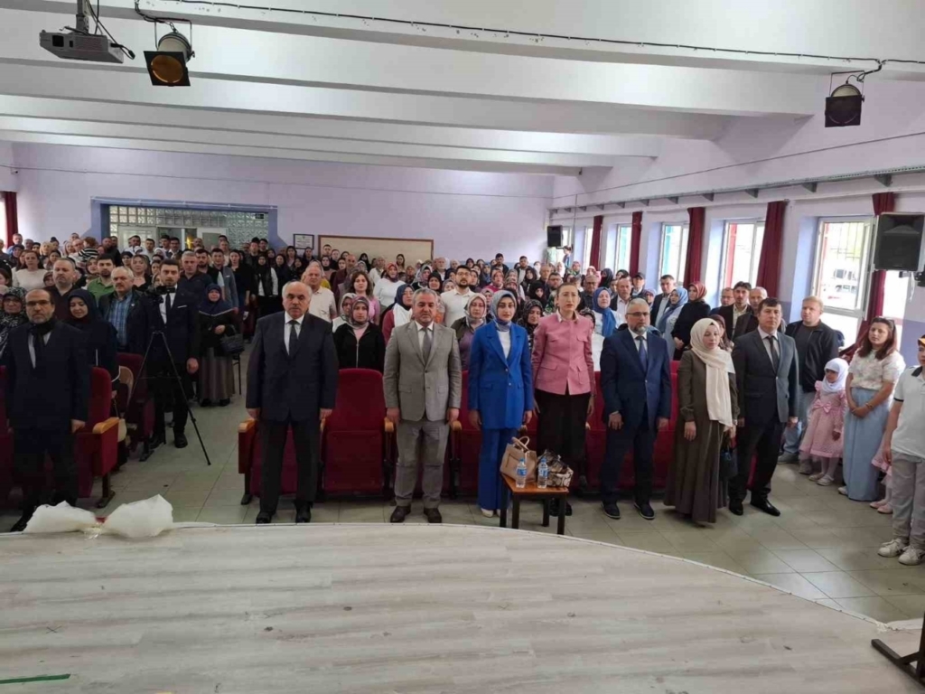kosklu minikler mezuniyet sevinci yasadi d2a2ec9a7bcd