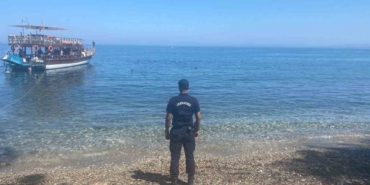 Kuşadası Milli Parkı’nda yasaklı alana giren 8 kişiye cezai işlem uygulandı 2 Kuşadası Milli Parkı’nda yasaklı alana giren 8 kişiye cezai işlem uygulandı