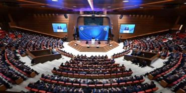 KUTO Başkanı Akdoğan’a ödülü Cumhurbaşkanı Erdoğan tarafından takdim edildi 44 KUTO Başkanı Akdoğan’a ödülü Cumhurbaşkanı Erdoğan tarafından takdim edildi
