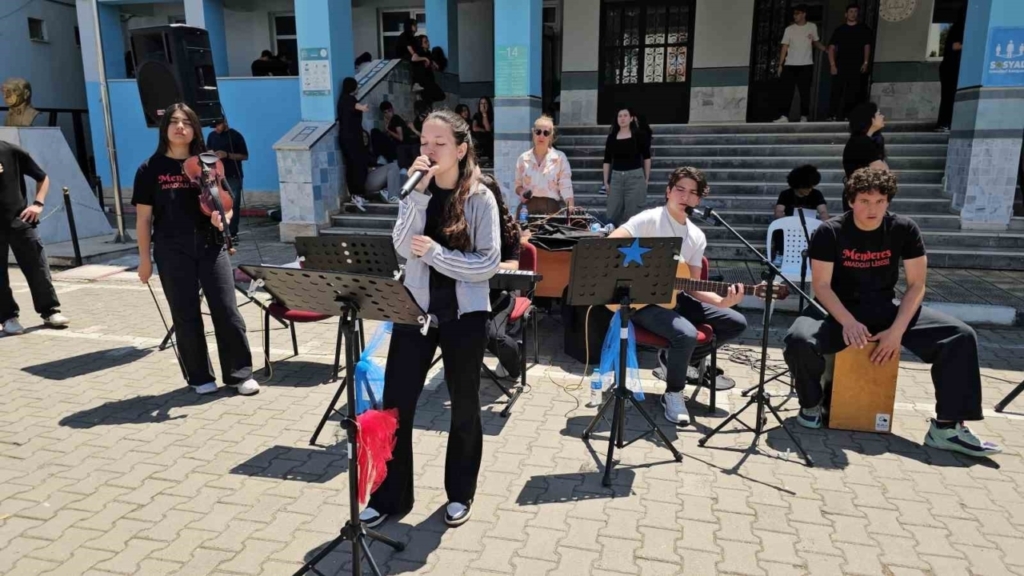 liseli gencler bilim fuarinda projelerini sergiledi 55bfd2f91e6f