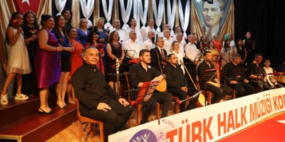 Nazilli Belediyesi THM Korosu’ndan Gençlik Konseri