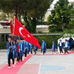 Nazilli’de meslek liselilerinin mezuniyet sevinci 6 Nazilli’de meslek liselilerinin mezuniyet sevinci