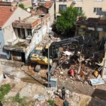 Nazilli’de metruk binalar yıkılıyor 4 Nazilli’de metruk binalar yıkılıyor