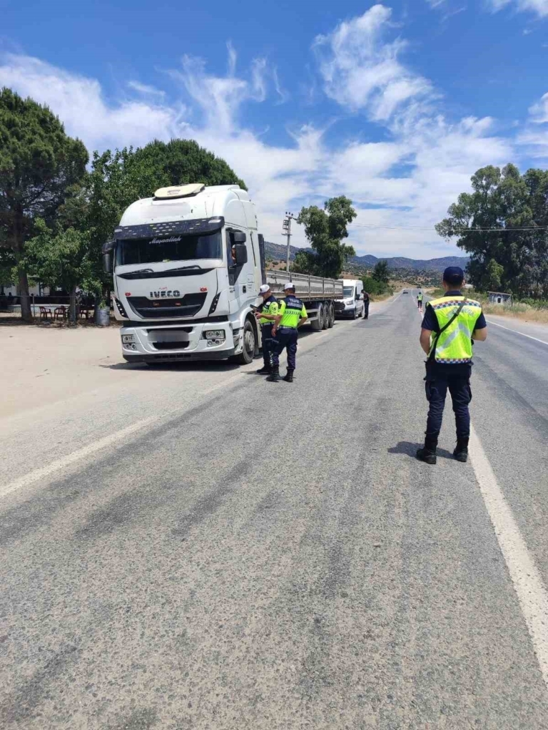 sicak nokta uygulamasinda 2 aranan sahis yakalandi 9b868f5ae12f